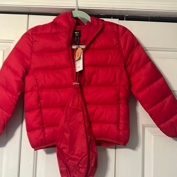 Girls NEW Forever 21 puffer jacket - Picture 1 of 7